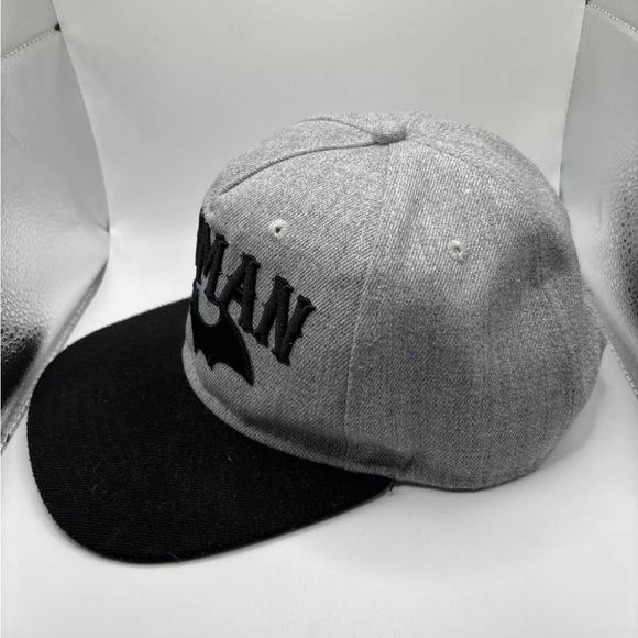 Batman Cap Snapback Grey Black Embroidered Letters Bat Logo Black Brim Cap Hat - Picture 3 of 9